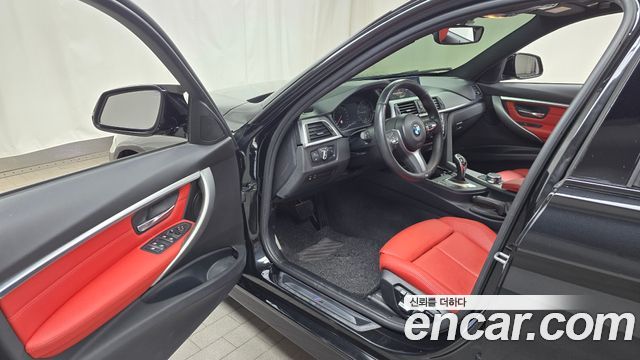 BMW 3 серии 2018 thumb 10