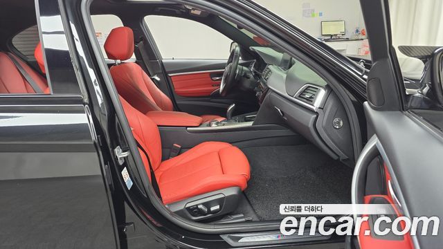 BMW 3 серии 2018 thumb 12