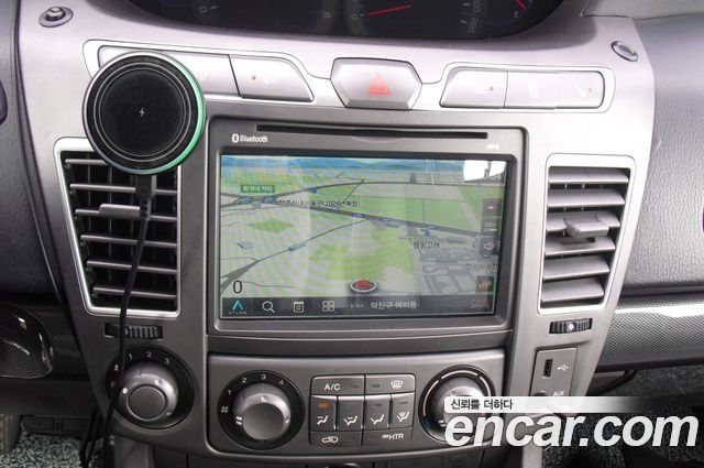 SsangYong Korando 2014 thumb 8