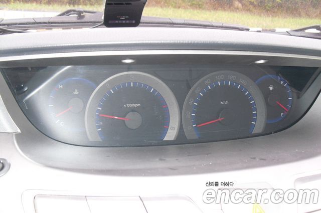 SsangYong Korando 2014 thumb 10