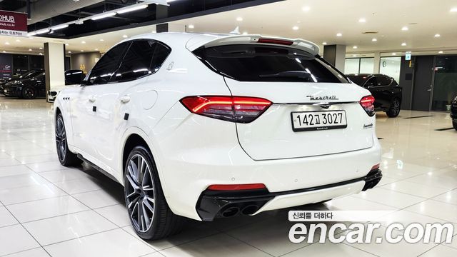Maserati Levante 2020 thumb 6