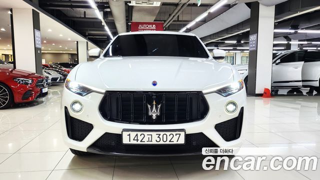 Maserati Levante 2020 thumb 11