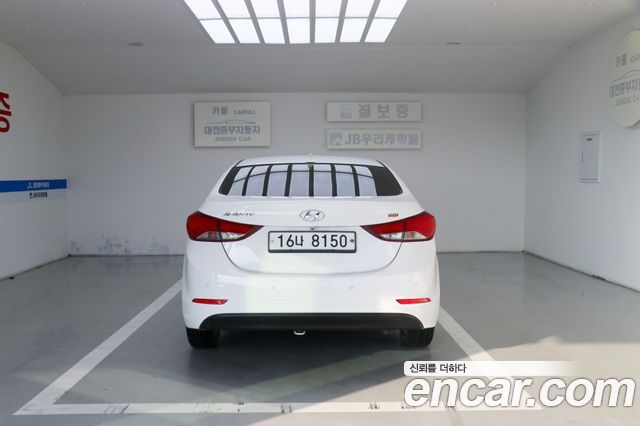 Hyundai Avante 2013 thumb 6