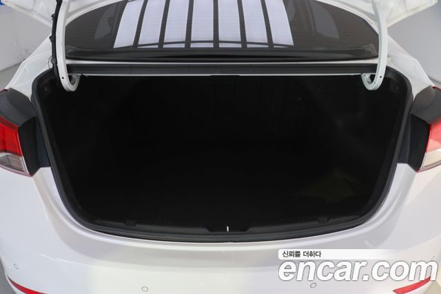 Hyundai Avante 2013 thumb 12