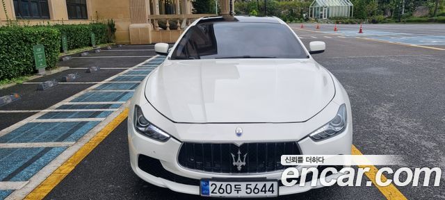 Maserati Ghibli 2014 thumb 4