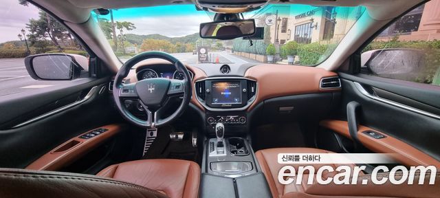 Maserati Ghibli 2014 thumb 8