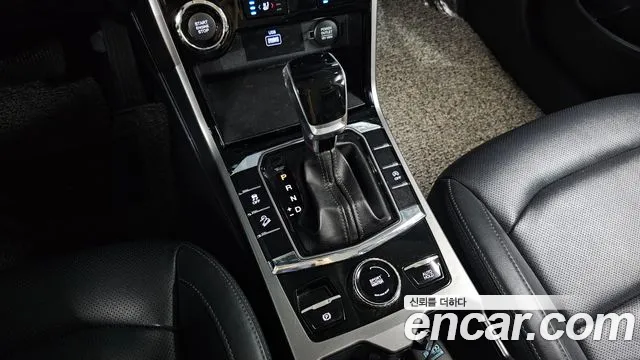 SsangYong Korando 2021 thumb 10