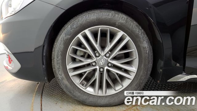 Hyundai Grandeur 2017 thumb 5
