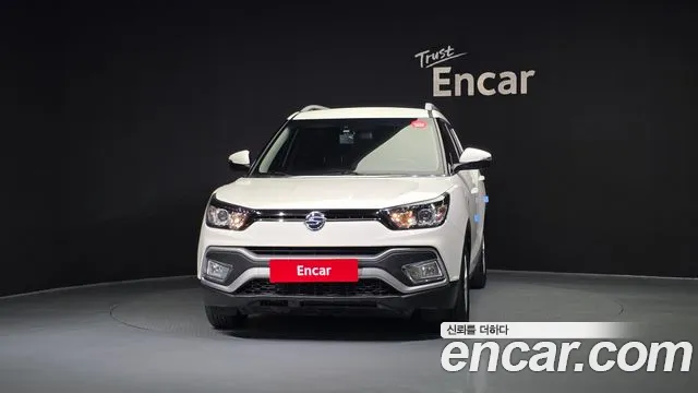 SsangYong Tivoli 2019 thumb 3