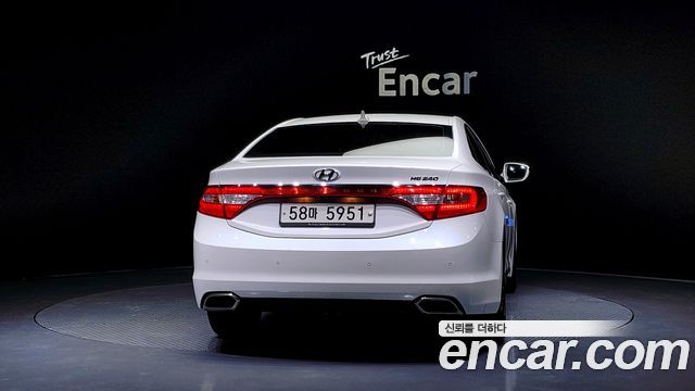 Hyundai Grandeur 2015 thumb 5