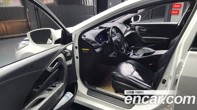 Hyundai Grandeur 2015 thumb 10