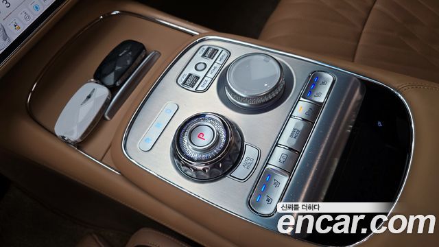 Genesis G90 2022 thumb 9
