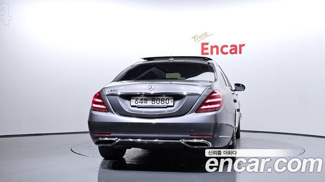 Mercedes-Benz S-Class 2018 thumb 4