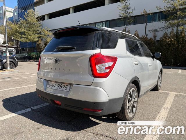 SsangYong Tivoli 2017 thumb 5
