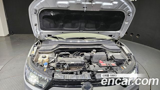 SsangYong Tivoli 2017 thumb 7