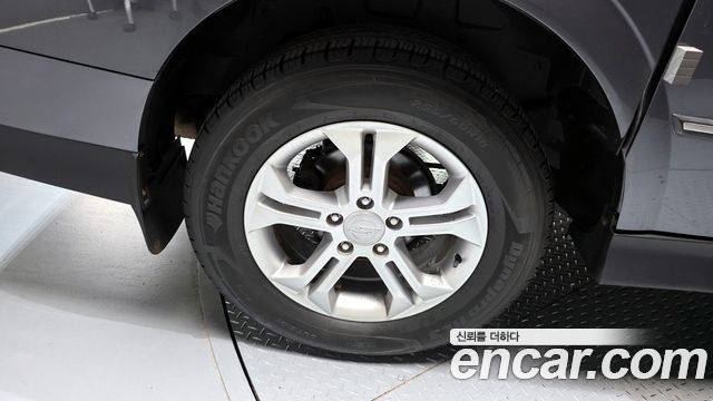 SsangYong Korando 2014 thumb 5