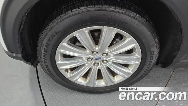 Ford Explorer 2021 thumb 5