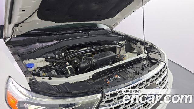 Ford Explorer 2021 thumb 6
