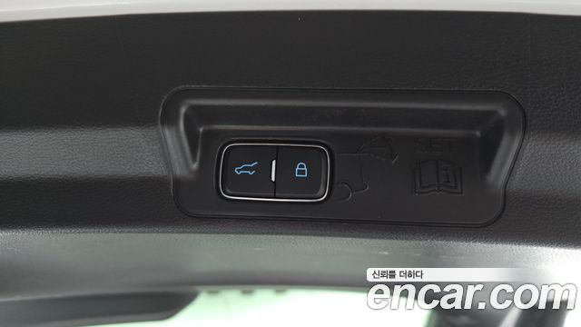 Ford Explorer 2021 thumb 12