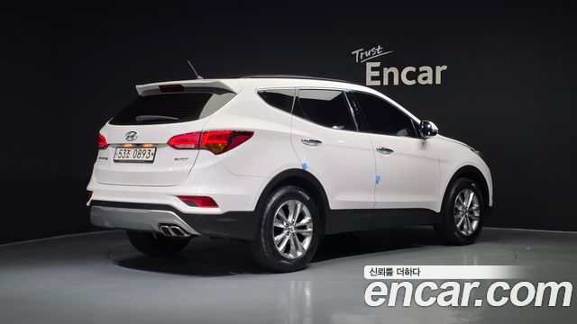 Hyundai Santa Fe 2016 thumb 3