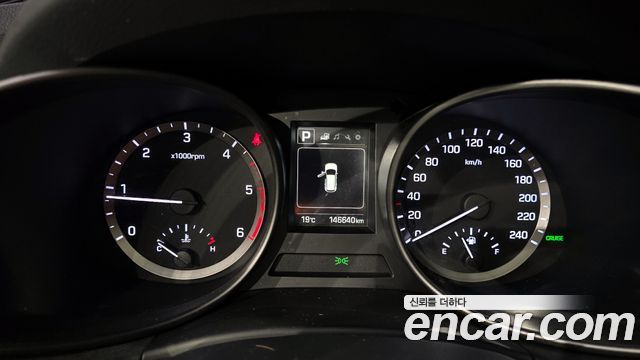 Hyundai Santa Fe 2016 thumb 9