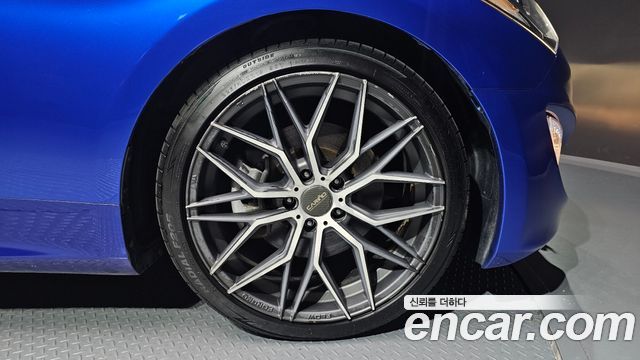Hyundai Genesis 2012 thumb 6