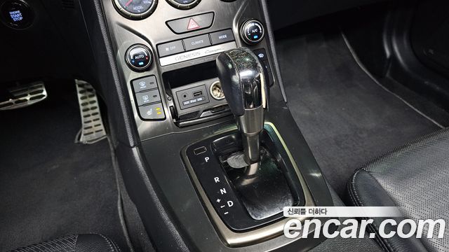 Hyundai Genesis 2012 thumb 9