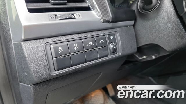 SsangYong Rexton 2020 thumb 12