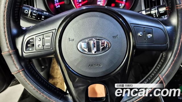 Kia Carens 2012 thumb 9