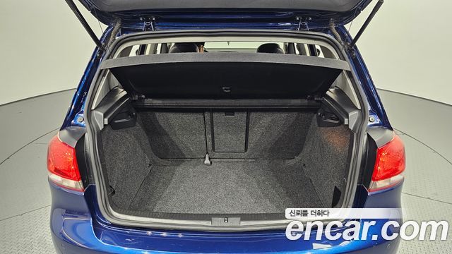 Volkswagen Golf 2012 thumb 12