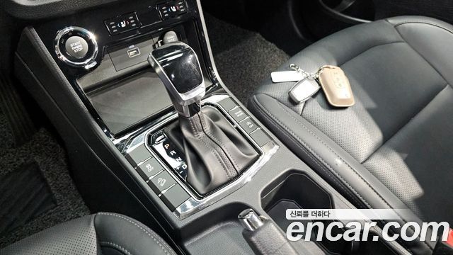 SsangYong Korando 2020 thumb 10