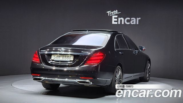 Mercedes-Benz S-Class 2018 thumb 3