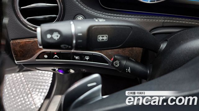 Mercedes-Benz S-Class 2018 thumb 10