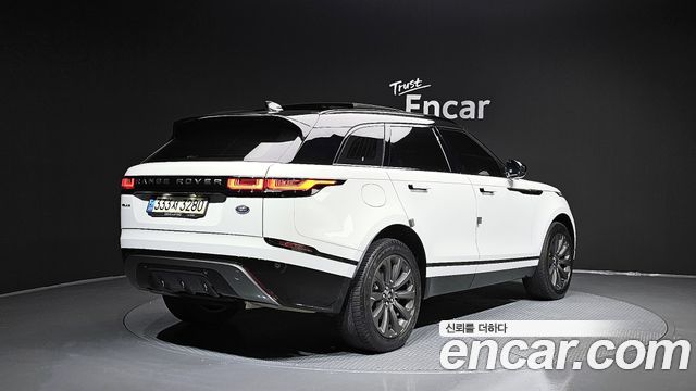 Land Rover Range Rover Velar 2023 thumb 3