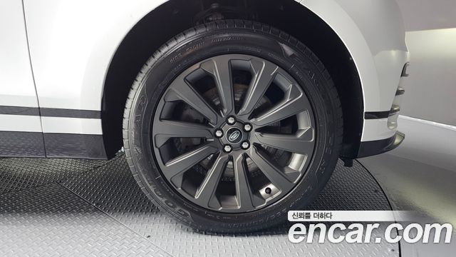 Land Rover Range Rover Velar 2023 thumb 5