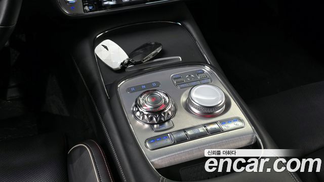 Genesis G90 2022 thumb 10