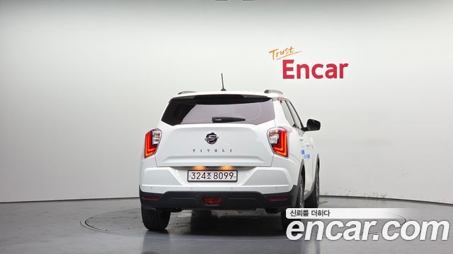 SsangYong Tivoli 2021 thumb 5