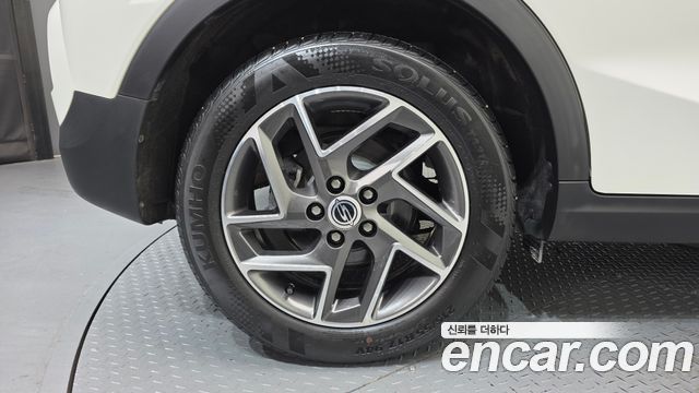 SsangYong Tivoli 2021 thumb 6