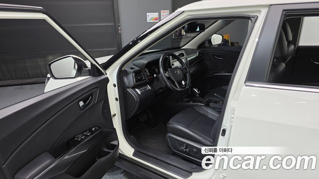 SsangYong Tivoli 2021 thumb 11