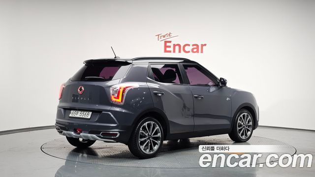 SsangYong Tivoli 2018 thumb 3