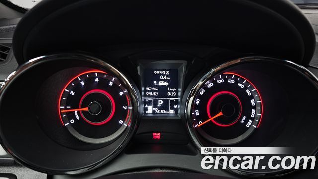 SsangYong Tivoli 2018 thumb 9