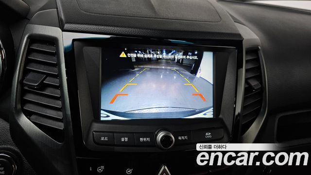 SsangYong Tivoli 2018 thumb 12