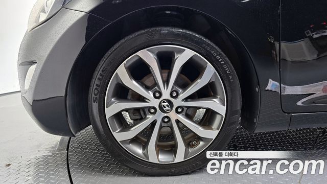 Hyundai Avante 2013 thumb 5