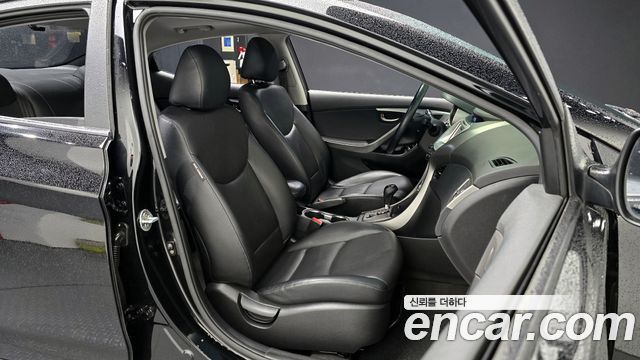 Hyundai Avante 2013 thumb 10
