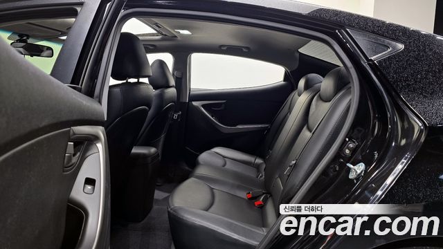 Hyundai Avante 2013 thumb 11