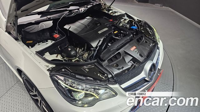 Mercedes-Benz E-Class 2014 thumb 7