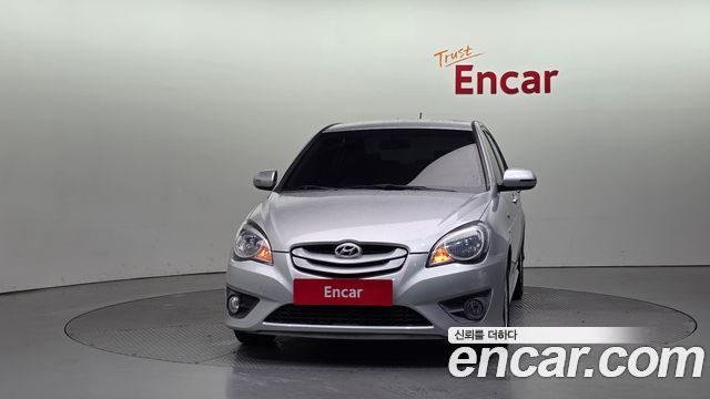 Hyundai Verna 2009 thumb 4