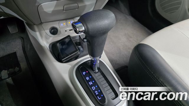 Hyundai Verna 2009 thumb 10