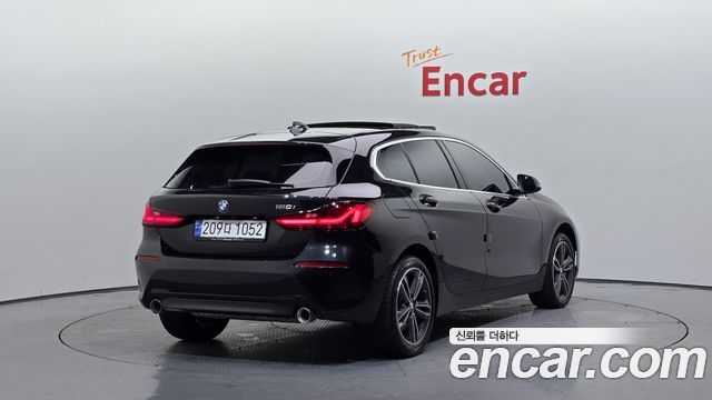 BMW 1 серии 2023 thumb 3