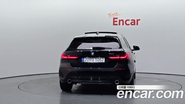 BMW 1 серии 2023 thumb 5